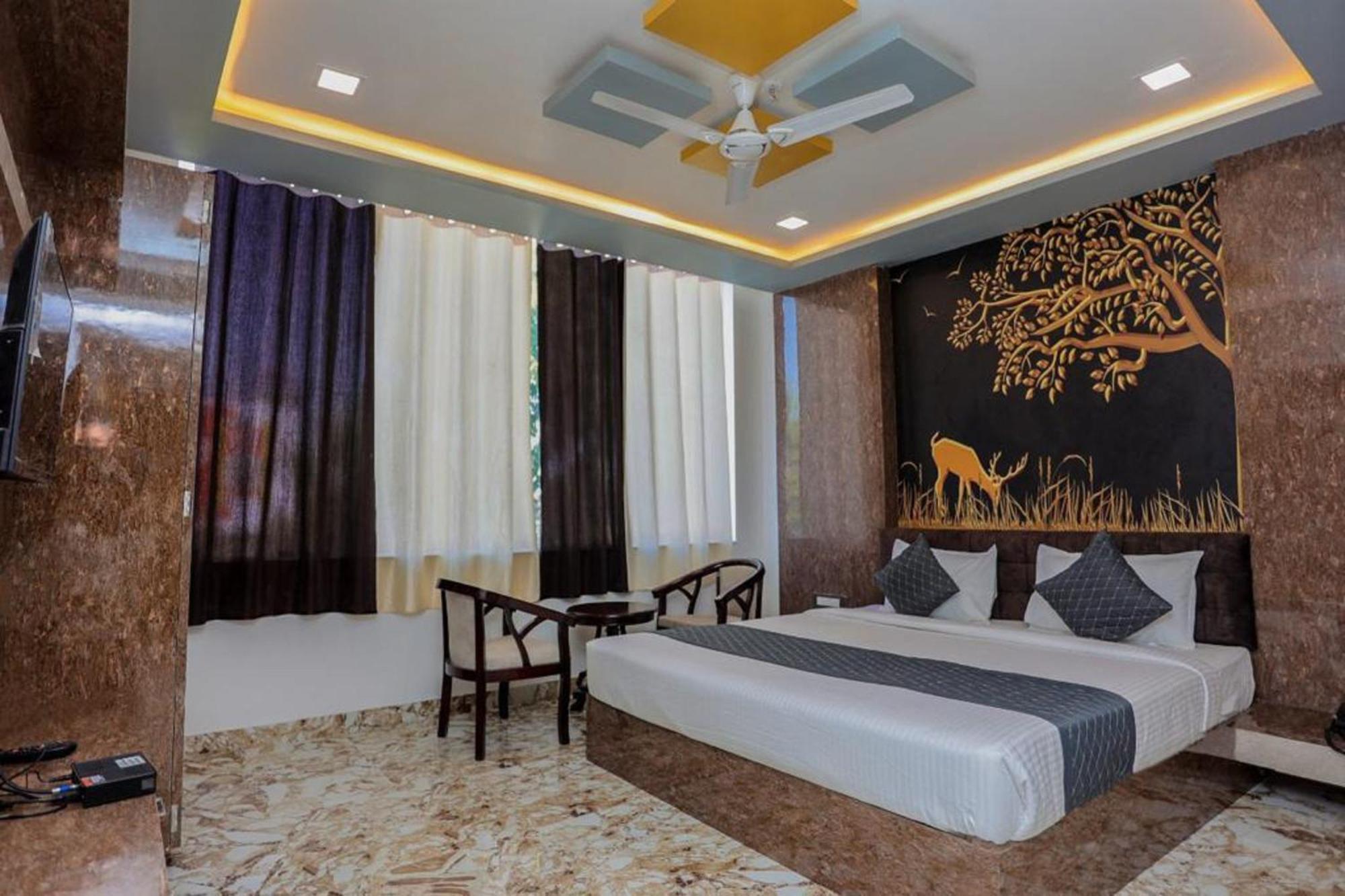 Hotel Eagle Inn Udaipur Exterior photo
